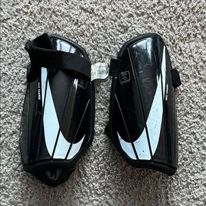 Nike Shin Guards women’s size small